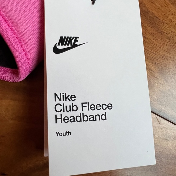 Nike Girls Youth Club Fleece Headband & Club Fleece Gloves NWT Pink Black - Picture 4 of 7